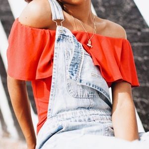 ❌SOLD❌ Ribbed Knit Off the Shoulder Top